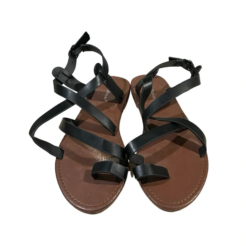 🐆3/$15 Pierre Dumas sandals - Picture 1 of 5